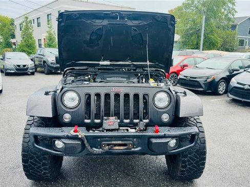 Used 2018 Jeep Wrangler Rubicon AWD/4WD image 36