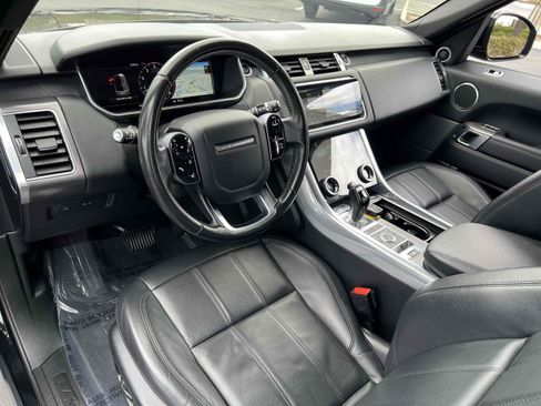 Used 2020 Land Rover Range Rover Sport SE AWD/4WD image 3