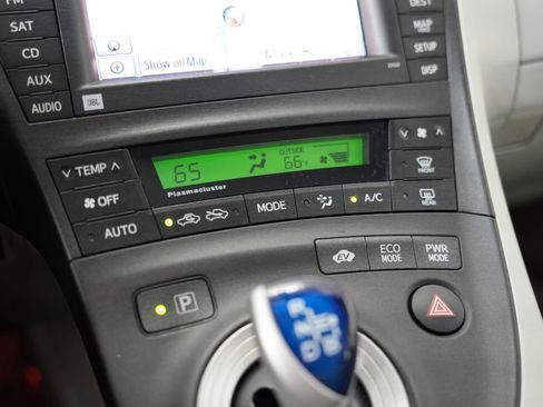 Used 2011 Toyota Prius Four w/ Solar Roof Pkg FWD image 24