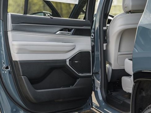 New 2026 Jeep Grand Wagoneer Limited AWD/4WD image 50