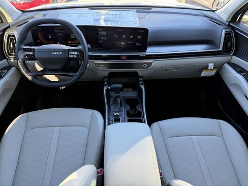 New 2026 Kia Sorento S image 11
