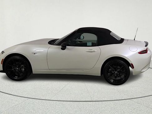 New 2026 MAZDA MX-5 Miata Club w/ Interior Package RWD image 4