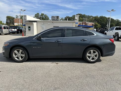 Used 2019 Chevrolet Malibu LS image 4