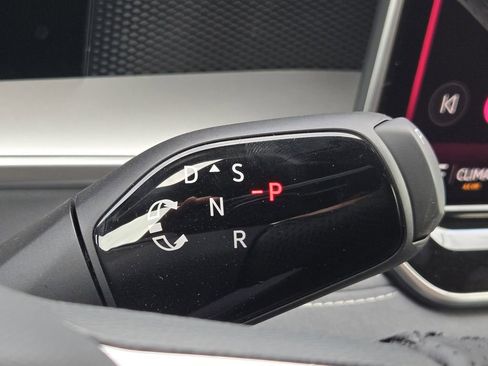 New 2026 Volkswagen Tiguan SE R-Line image 18