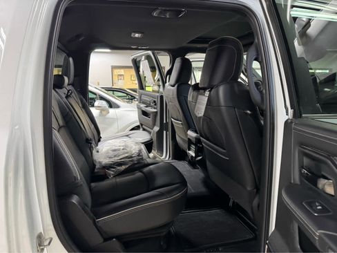 Used 2024 RAM 3500 Limited image 13