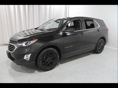 Used 2019 Chevrolet Equinox LT FWD image 3