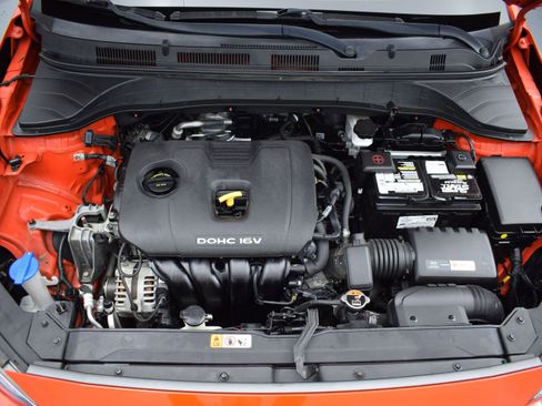 Used 2020 Hyundai Kona SE image 9