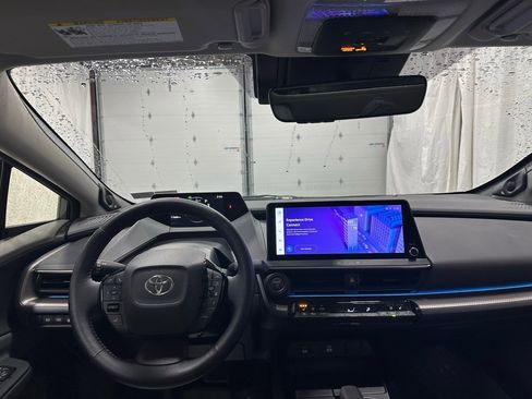 Used 2024 Toyota Prius Limited image 16