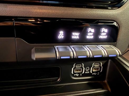 Used 2022 RAM 1500 Big Horn image 35