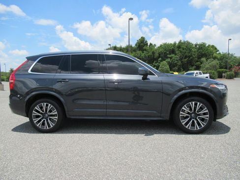 Used 2021 Volvo XC90 T6 Momentum w/ Advanced Package AWD/4WD image 2
