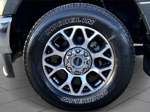 Used 2020 Ford F250 Lariat w/ Lariat Ultimate Package image 9