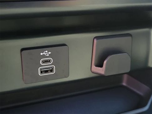 Used 2025 Ford F150 XL image 26