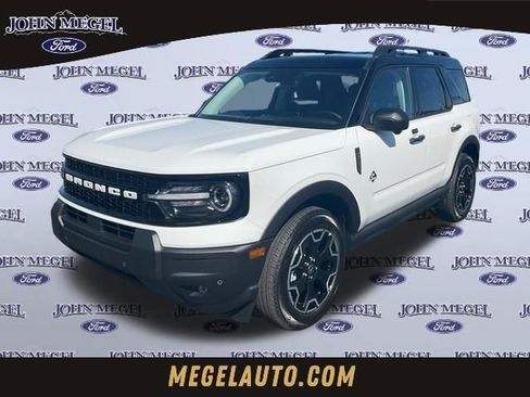 New 2026 Ford Bronco Sport Outer Banks w/ Outer Banks Tech Package+ AWD/4WD image 1