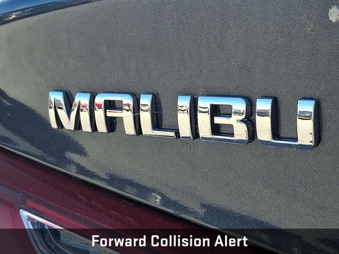 Used 2020 Chevrolet Malibu LT FWD image 22