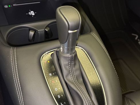 New 2026 Honda HR-V EX-L image 28
