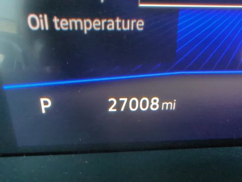 Used 2024 Volkswagen Tiguan SE w/ Panoramic Sunroof Package image 16