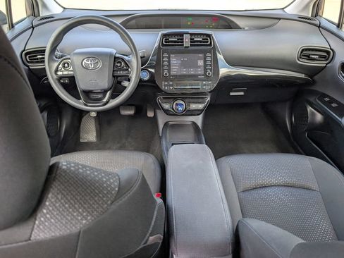 Used 2021 Toyota Prius LE FWD image 16