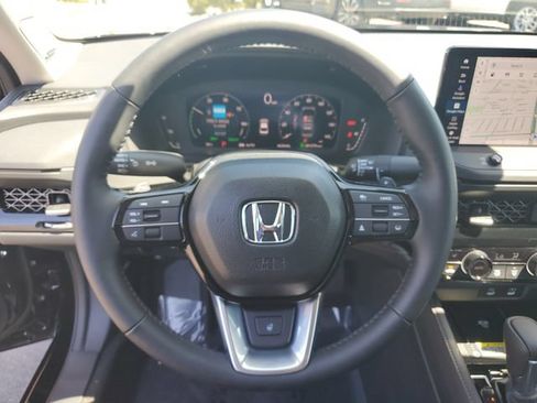 Certified 2025 Honda Accord Touring image 27