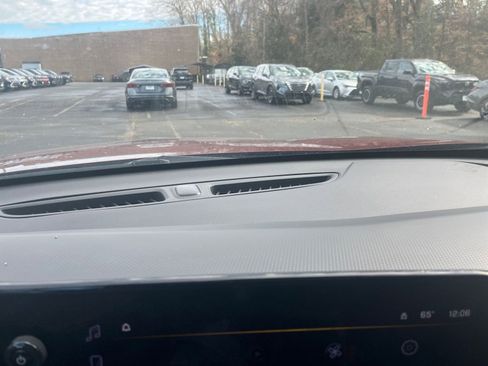 Used 2025 Chevrolet Trax LT image 18