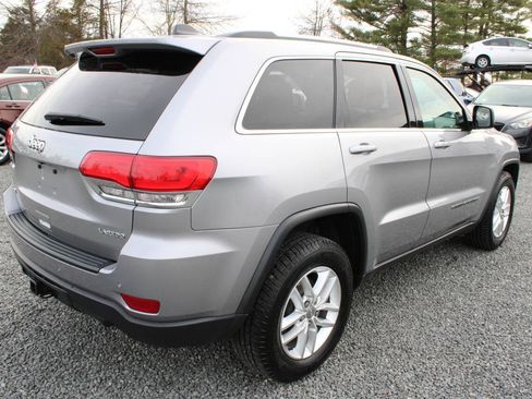 Used 2017 Jeep Grand Cherokee Laredo w/ Quick Order Package 23E AWD/4WD image 7
