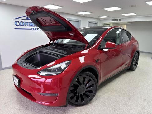 Used 2023 Tesla Model Y Performance AWD/4WD image 31