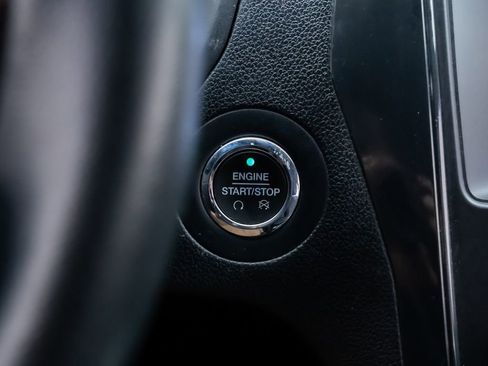 Used 2018 Ford Explorer XLT w/ Equipment Group 201A image 22