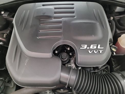 Used 2020 Dodge Charger SXT RWD image 30