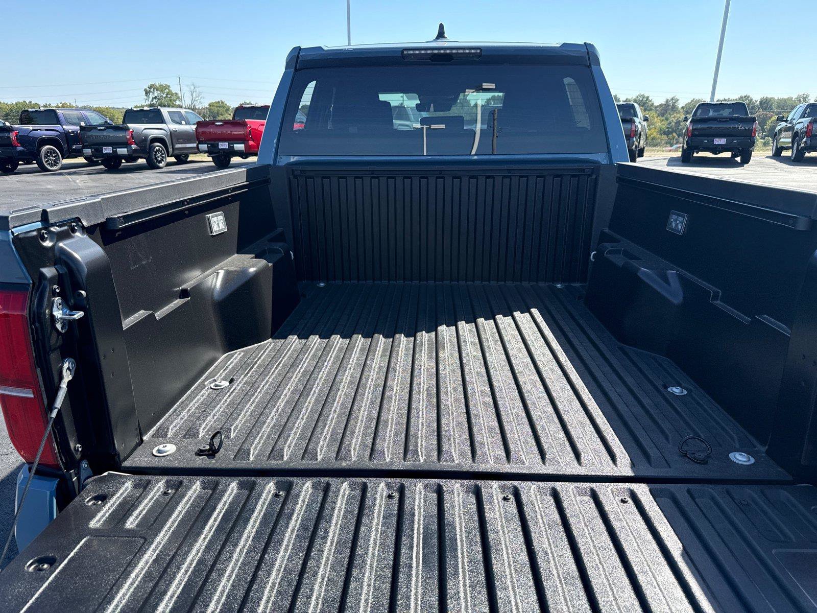 Used 2026 Toyota Tacoma TRD Off-Road AWD/4WD image 8