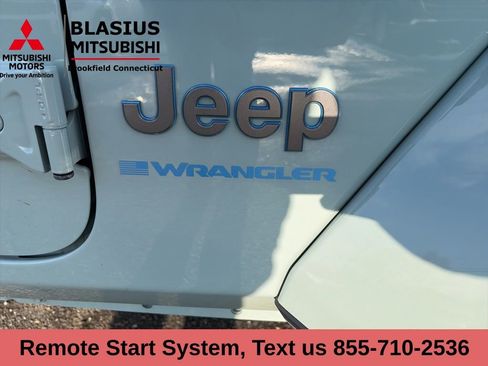 Used 2024 Jeep Wrangler Unlimited w/ Convenience Group image 17