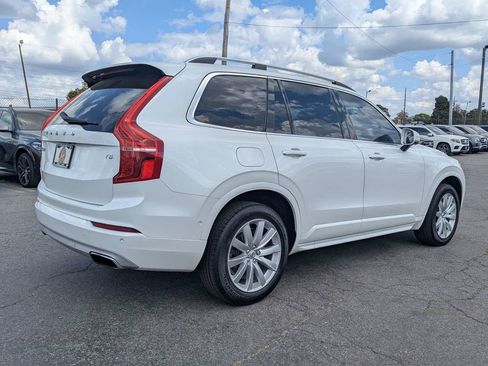 Used 2017 Volvo XC90 T5 Momentum w/ Vision Package image 5