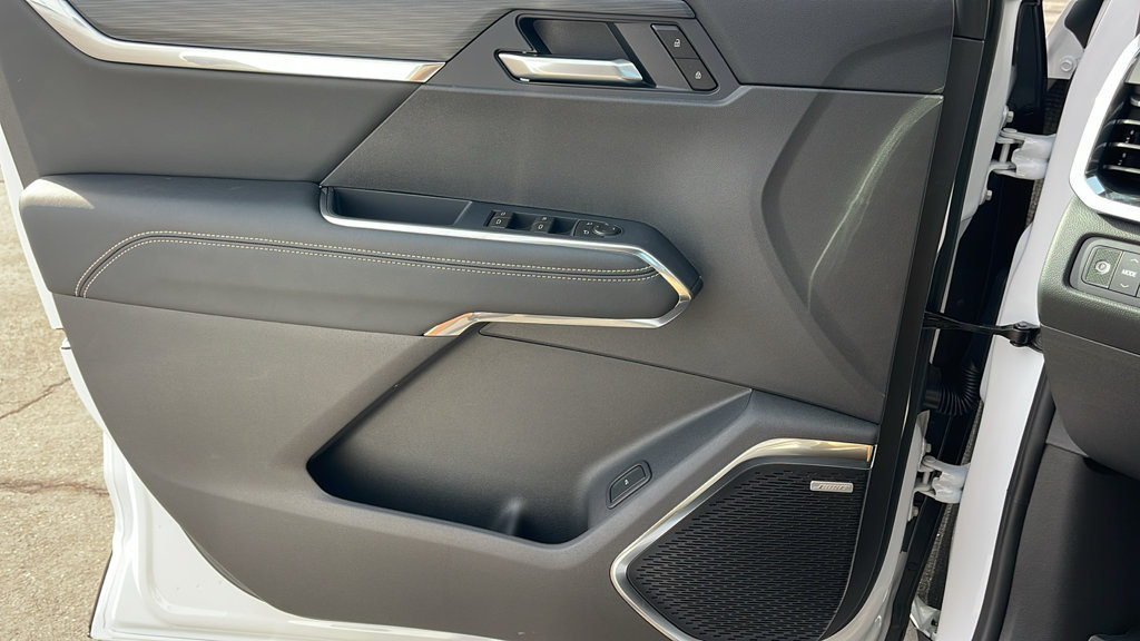 New 2027 GMC Acadia Elevation w/ Black Edition FWD image 28