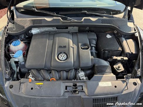 Used 2013 Volkswagen Beetle 2.5 image 19