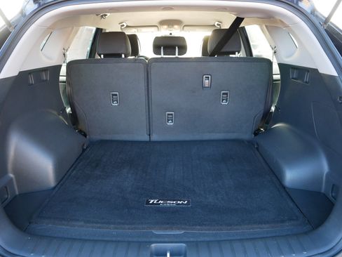 Used 2017 Hyundai Tucson SE image 18