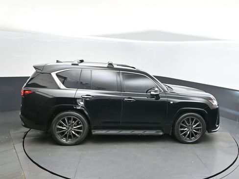 Used 2023 Lexus LX 600 F Sport image 35
