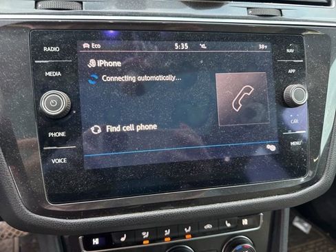 Used 2018 Volkswagen Tiguan SEL image 24