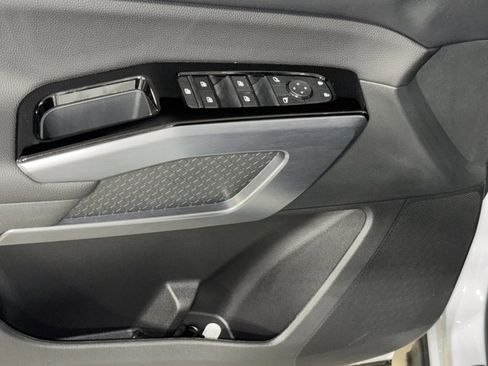 New 2026 Nissan Pathfinder SL image 22