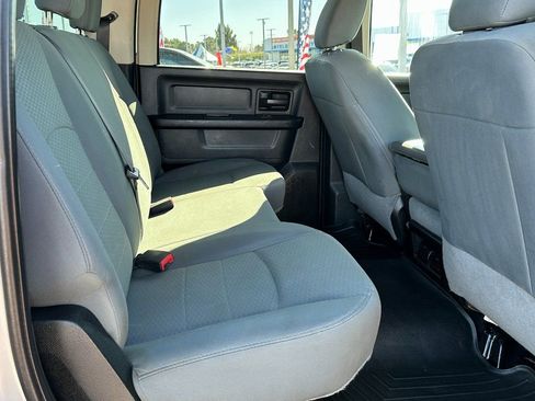 Used 2018 RAM 3500 Tradesman w/ Chrome Appearance Group image 14