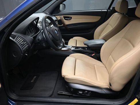 Used 2011 BMW 135i Convertible RWD image 17