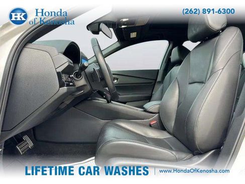 Used 2025 Honda Accord Sport image 26