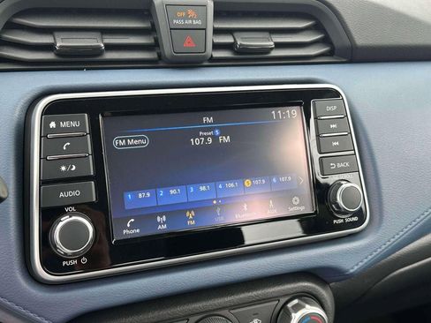 Used 2025 Nissan Versa SV FWD image 24