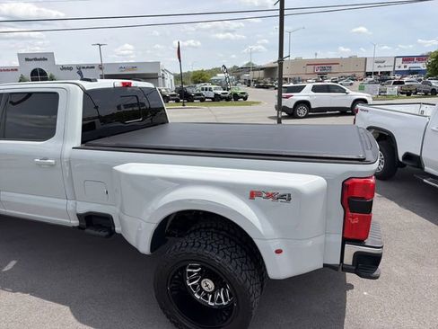 Used 2025 Ford F450 Lariat w/ Lariat Ultimate Package AWD/4WD image 11