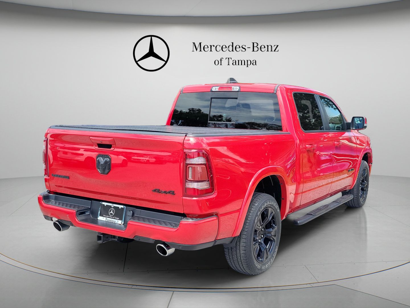 Used 2022 RAM 1500 Laramie AWD/4WD image 3