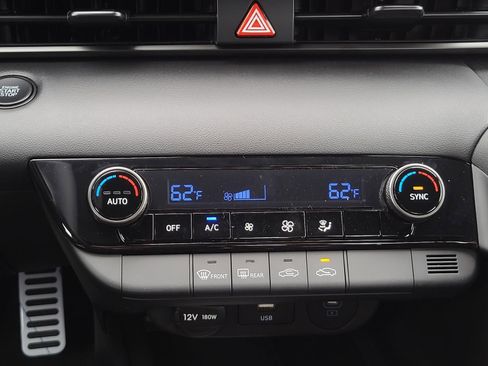 New 2026 Hyundai Elantra Sport FWD image 17