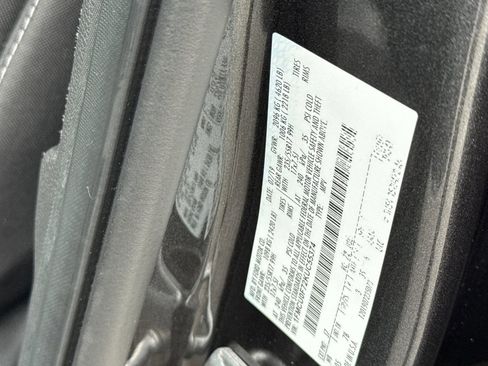 Used 2019 Ford Escape S image 28