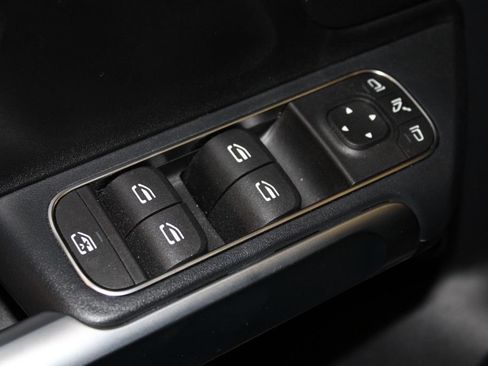 Certified 2026 Mercedes-Benz GLB 250 4MATIC image 13