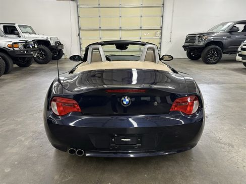 Used 2006 BMW Z4 3.0si RWD image 4