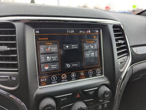 Used 2018 Jeep Grand Cherokee Trailhawk w/ Trailhawk Luxury Group image 15