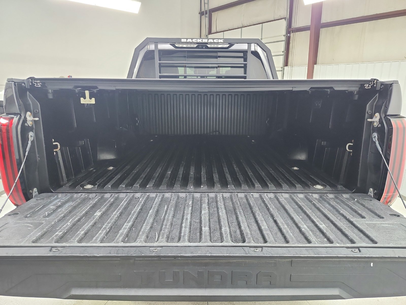Used 2022 Toyota Tundra Limited w/ TRD Off-Road Package AWD/4WD image 42