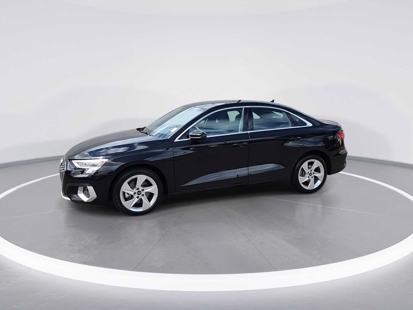 Used 2024 Audi A3 2.0T Premium FWD image 4