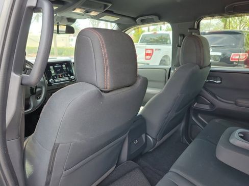 Used 2022 Nissan Frontier PRO-4X w/ Technology Package image 10